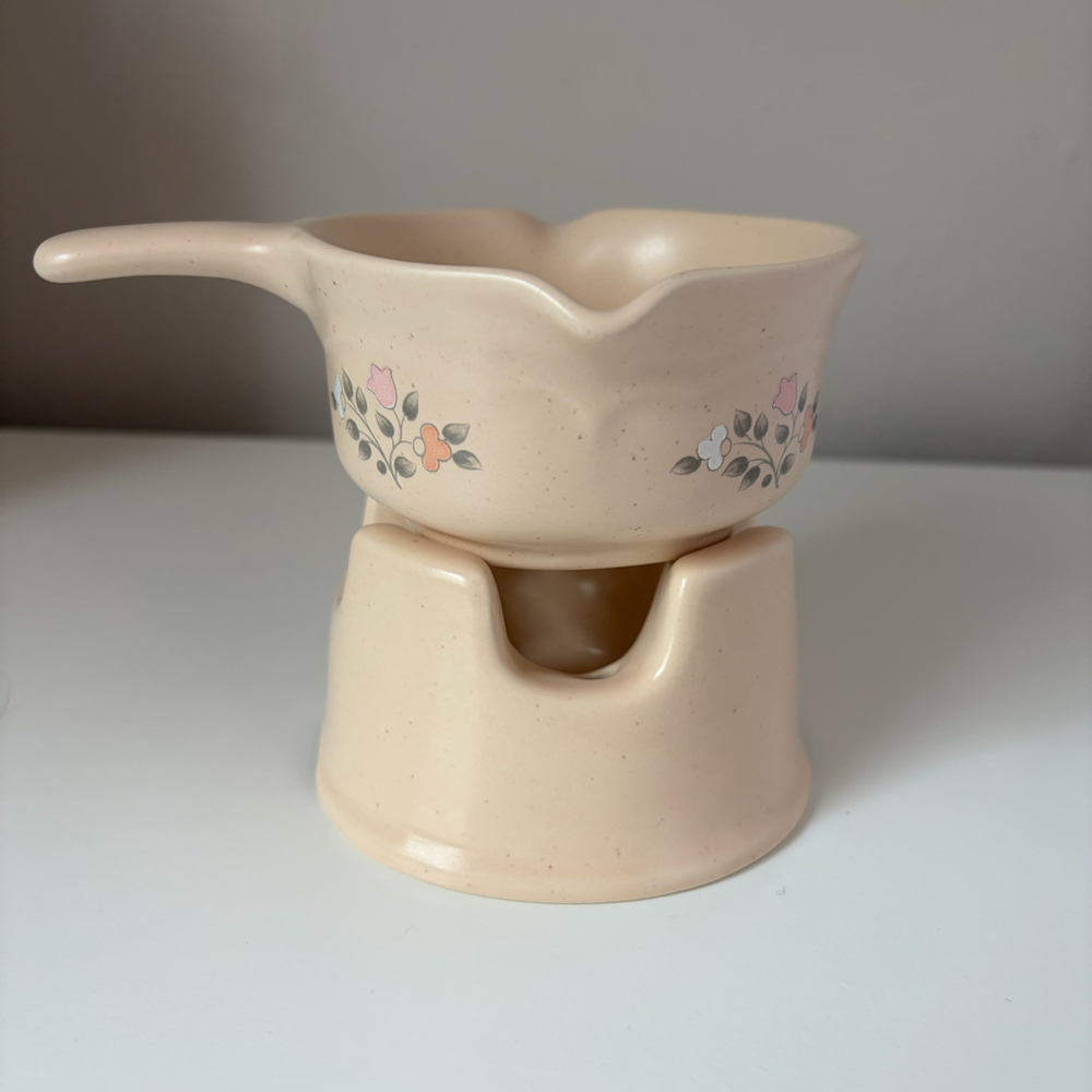 Pfaltzgraff Potpourri-Butter Sauce with Stand